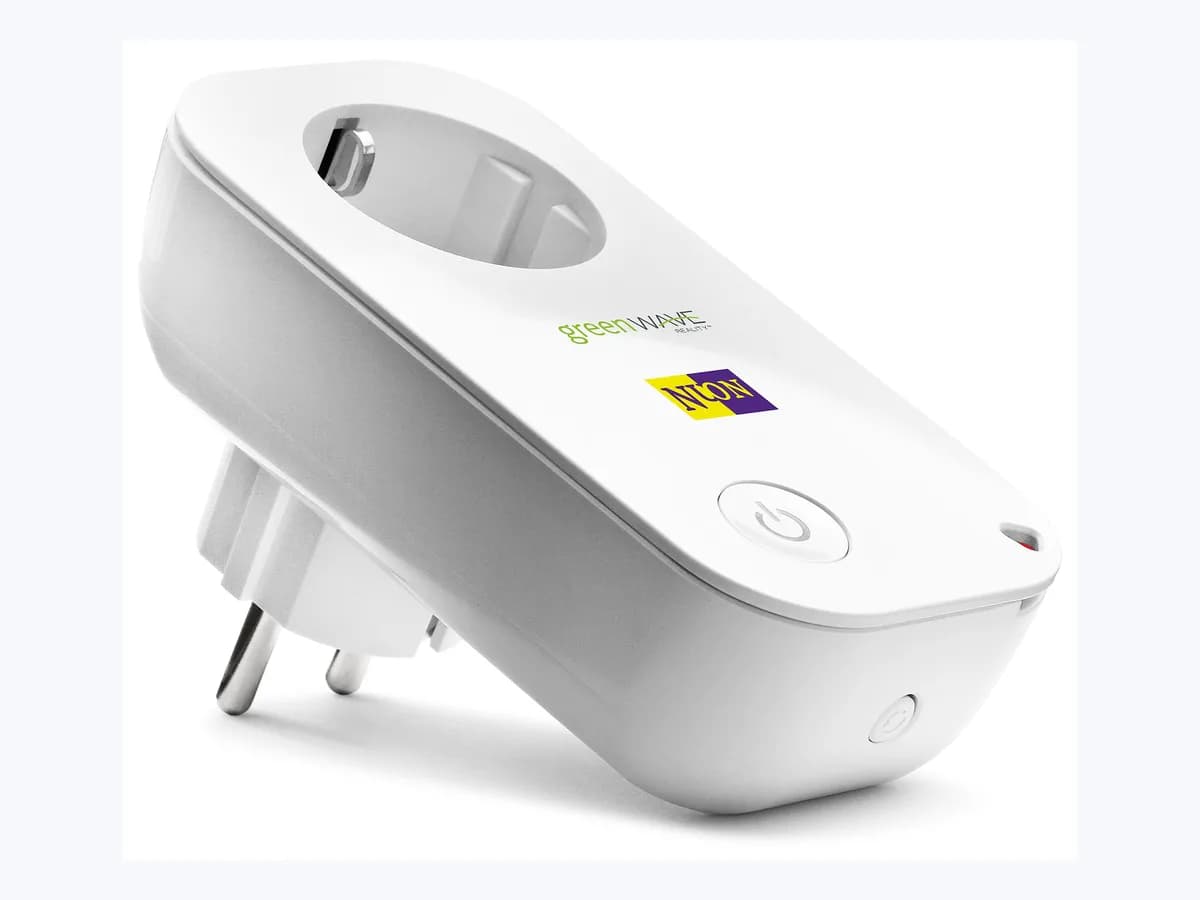 White Wi-Fi smart plug with power button