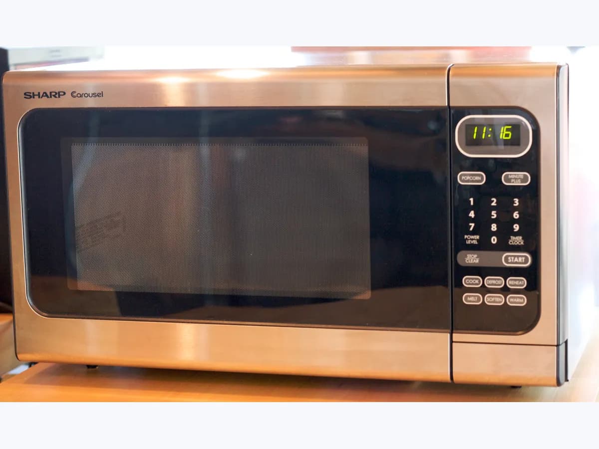 Stainless steel countertop microwave oven with digital control panel