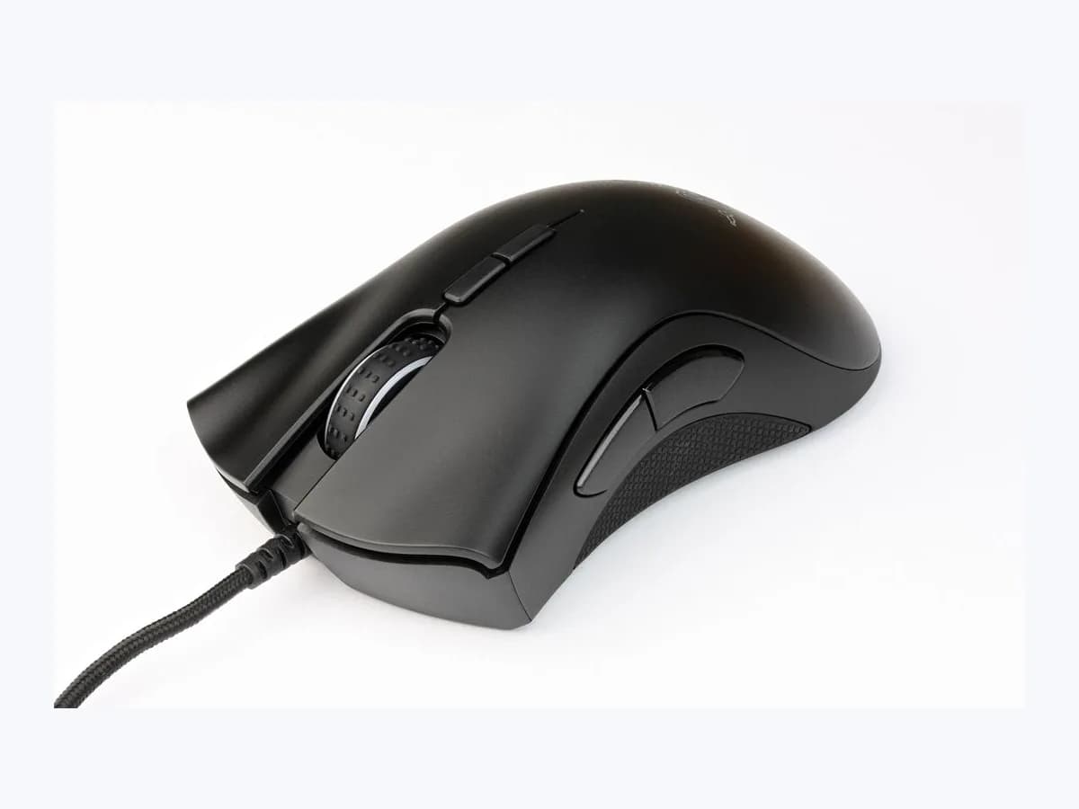 Black wired Razer DeathAdder Elite gaming mouse on a white background